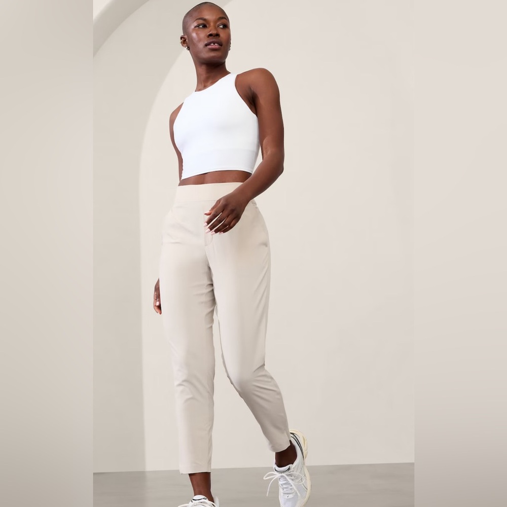 BROOKLYN ANKLE PANT Color: Abalone Grey  size 6